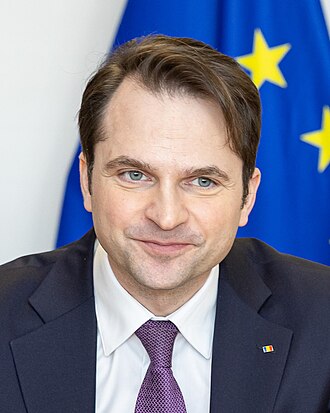 Sebastian Burduja
